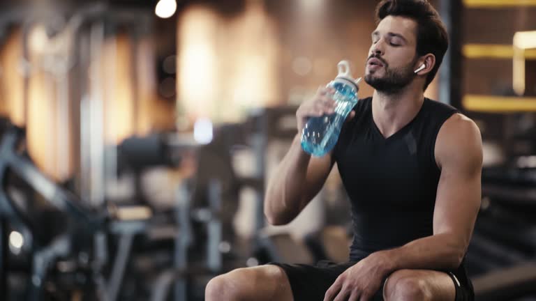 Electrolitos para Deportistas Beneficios Antes, Durante y Después del Ejercicio
