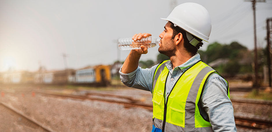 Hidratación en ambientes de altas temperaturas: guía para trabajadores industriales